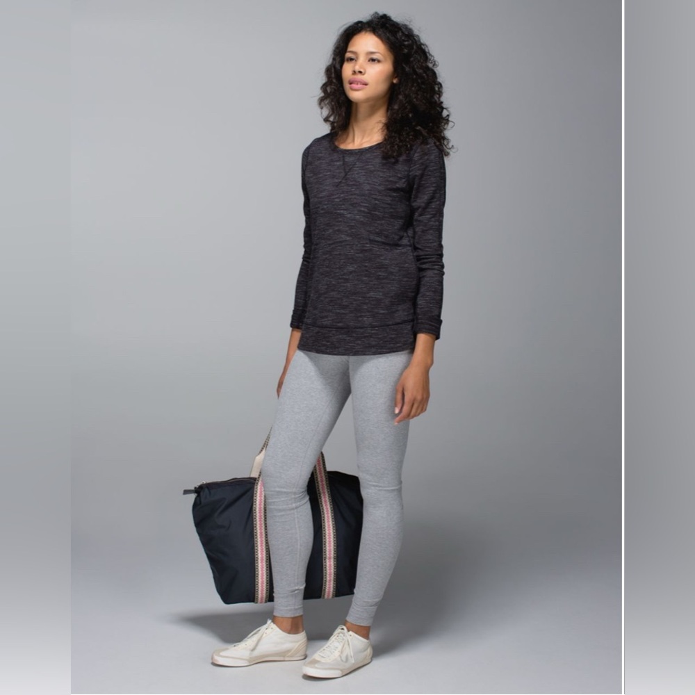 Lululemon Exhalation Pullover II
Heathered Marled Black